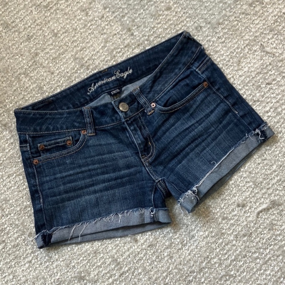 🌿American Eagle Size 2 Stretch Denim Shorts